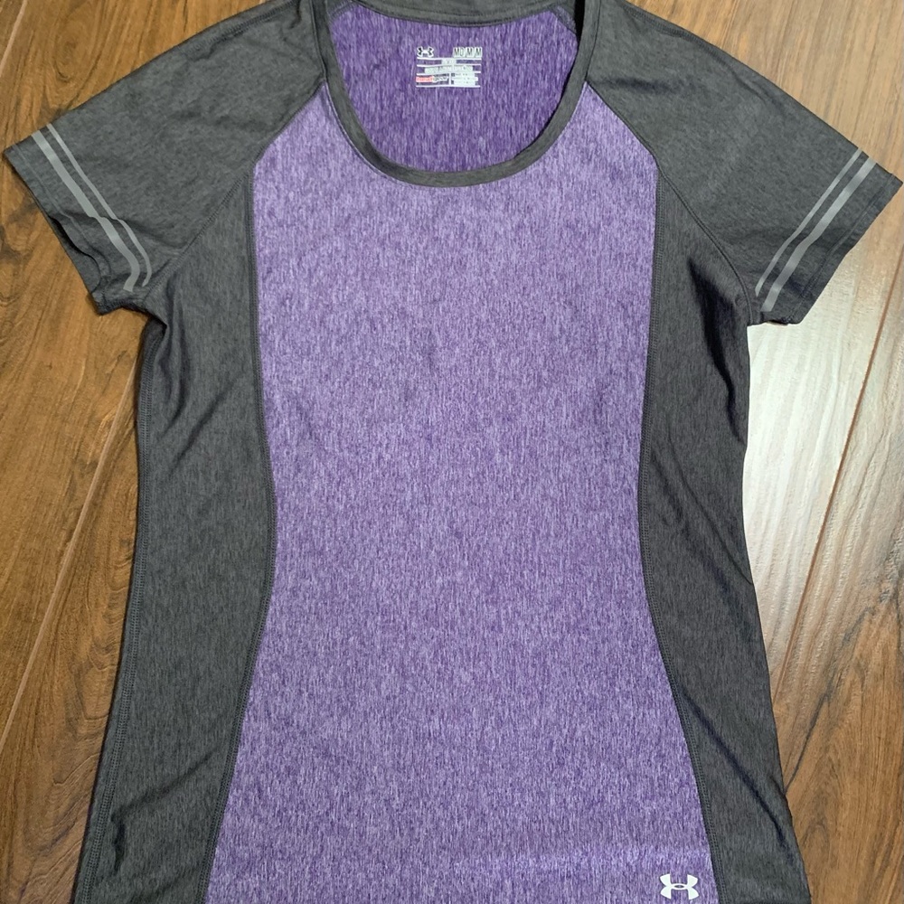 Under Armour Medium TShirt Purple Gray Heatgear